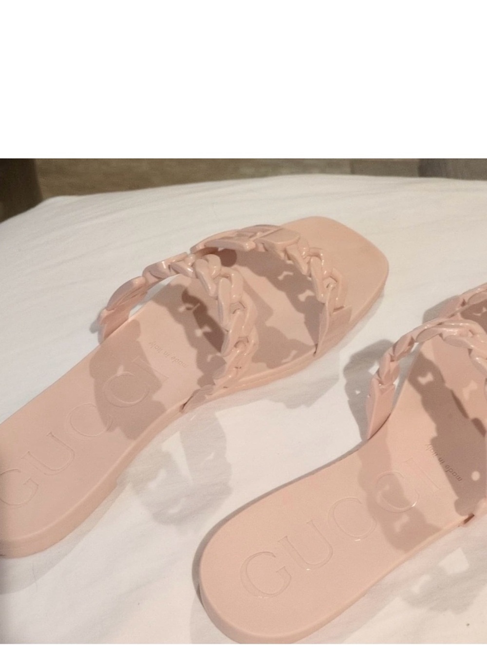 Gucci Beige Chain-Link Buckle Slide Sandals - Picture 2 of 16